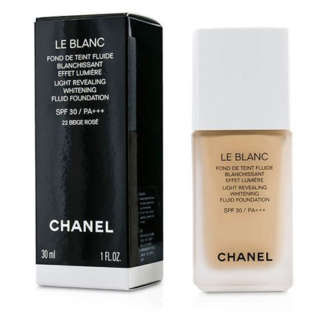 chanel le blanc fluid foundation.